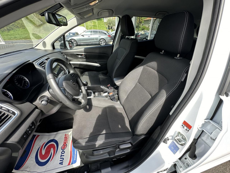Photo 9 de l'offre de SUZUKI SX4 S-CROSS S-CROSS 1.4 BOOSTERJET   HYBRID SHVS ALLGRIP PRIVILèGE CARPLAY   CAMERA AR  à 19990€ chez Triplo auto