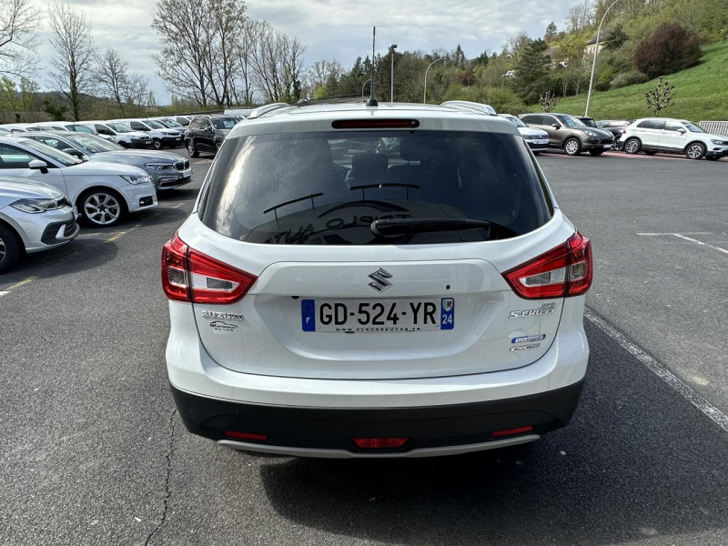 Photo 6 de l'offre de SUZUKI SX4 S-CROSS S-CROSS 1.4 BOOSTERJET   HYBRID SHVS ALLGRIP PRIVILèGE CARPLAY   CAMERA AR  à 19990€ chez Triplo auto
