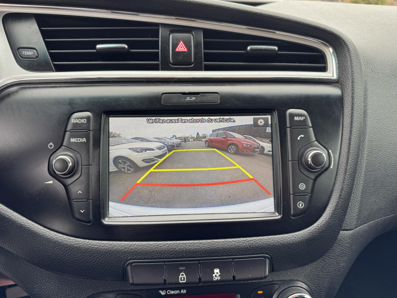 Photo 34 de l'offre de KIA CEE D PRO CEED 1.6 CRDI - 136 S&S GPS   CAMERA AR à 9490€ chez Triplo auto