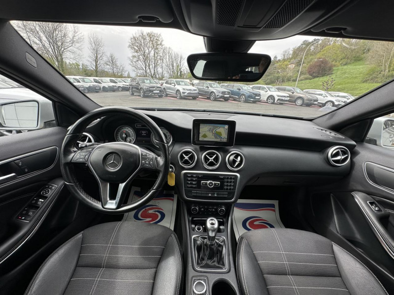 Photo 16 de l'offre de MERCEDES-BENZ CLASSE A A 200 CDI FAP BLUEEFFICIENCY SENSATION GPS   CAMERA AR   CLIM à 16990€ chez Triplo auto