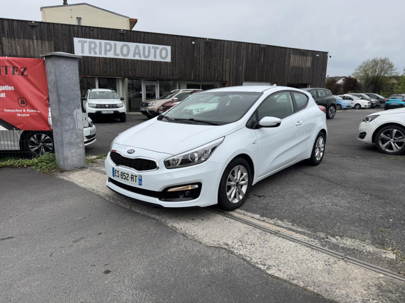 Kia CEE D PRO CEED 1.6 CRDI - 136 S&S GPS   CAMERA AR DIESEL BLANC Occasion à vendre