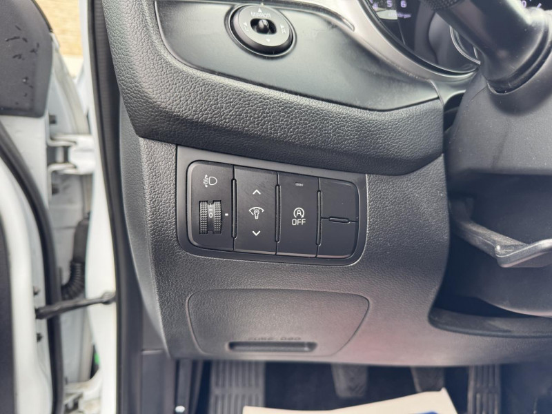 Photo 22 de l'offre de KIA CEE D PRO CEED 1.6 CRDI - 136 S&S GPS   CAMERA AR à 9490€ chez Triplo auto