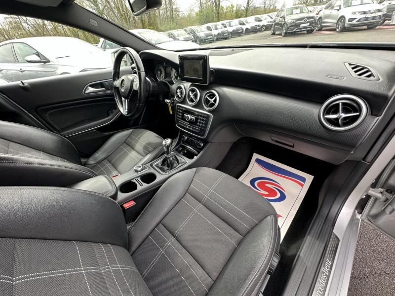 Photo 15 de l'offre de MERCEDES-BENZ CLASSE A A 200 CDI FAP BLUEEFFICIENCY SENSATION GPS   CAMERA AR   CLIM à 16990€ chez Triplo auto