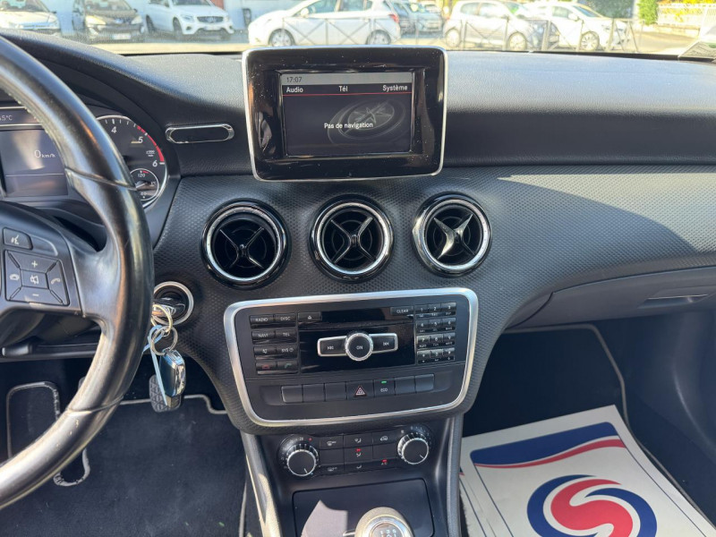 Photo 27 de l'offre de MERCEDES-BENZ CLASSE A 160 CDI FAP - BM 176 INTUITION   CLIM à 11490€ chez Triplo auto