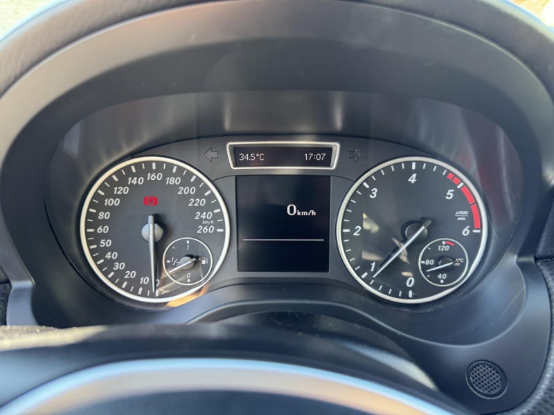Photo 31 de l'offre de MERCEDES-BENZ CLASSE A 160 CDI FAP - BM 176 INTUITION   CLIM à 11490€ chez Triplo auto