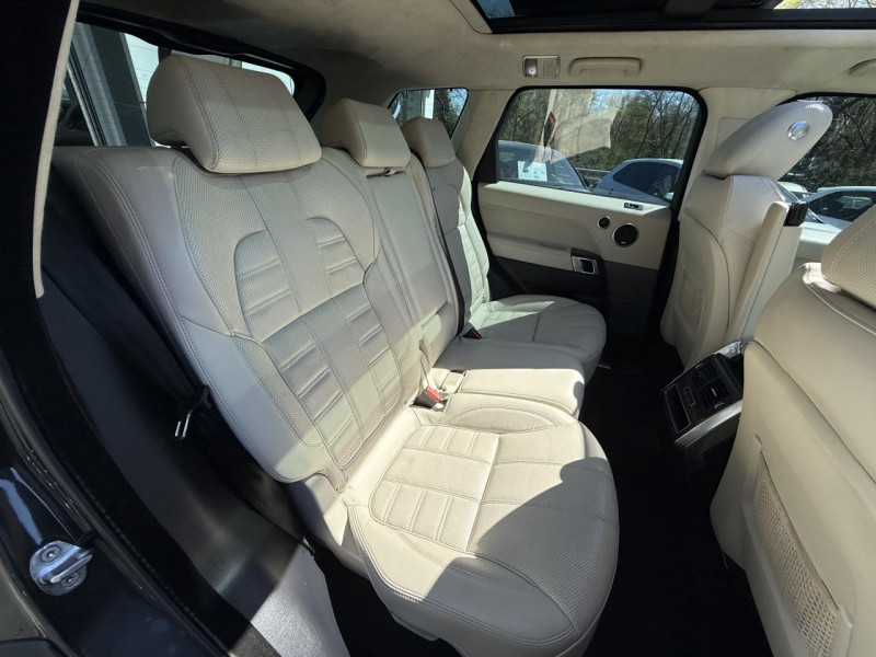 Photo 12 de l'offre de LAND-ROVER RANGE ROVER SPORT 3.0 SD V6 - BVA - TOIT OUVRANT   GPS   CAMERA AR à 22990€ chez Triplo auto