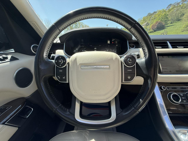 Photo 18 de l'offre de LAND-ROVER RANGE ROVER SPORT 3.0 SD V6 - BVA - TOIT OUVRANT   GPS   CAMERA AR à 22990€ chez Triplo auto