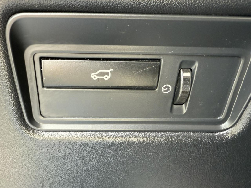 Photo 27 de l'offre de LAND-ROVER RANGE ROVER SPORT 3.0 SD V6 - BVA - TOIT OUVRANT   GPS   CAMERA AR à 22990€ chez Triplo auto