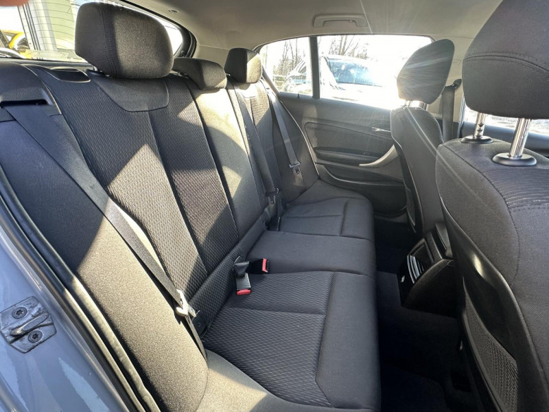 Photo 13 de l'offre de BMW SERIE 1 120D XDRIVE - BVA  URBANCHIC CLIM   RADAR AR à 16490€ chez Triplo auto