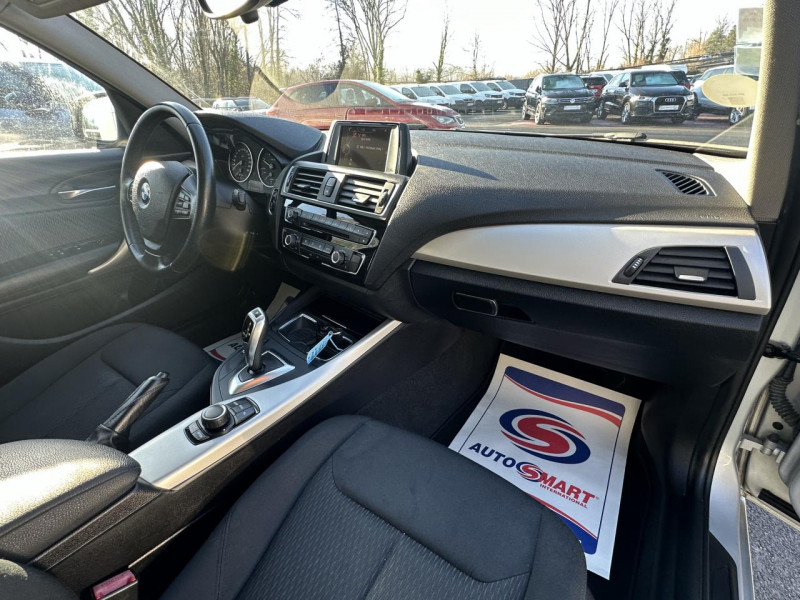 Photo 15 de l'offre de BMW SERIE 1 120D XDRIVE - BVA  URBANCHIC CLIM   RADAR AR à 16490€ chez Triplo auto