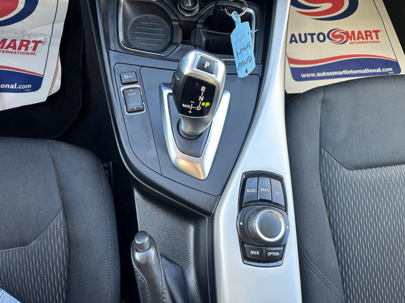 Photo 23 de l'offre de BMW SERIE 1 120D XDRIVE - BVA  URBANCHIC CLIM   RADAR AR à 16490€ chez Triplo auto