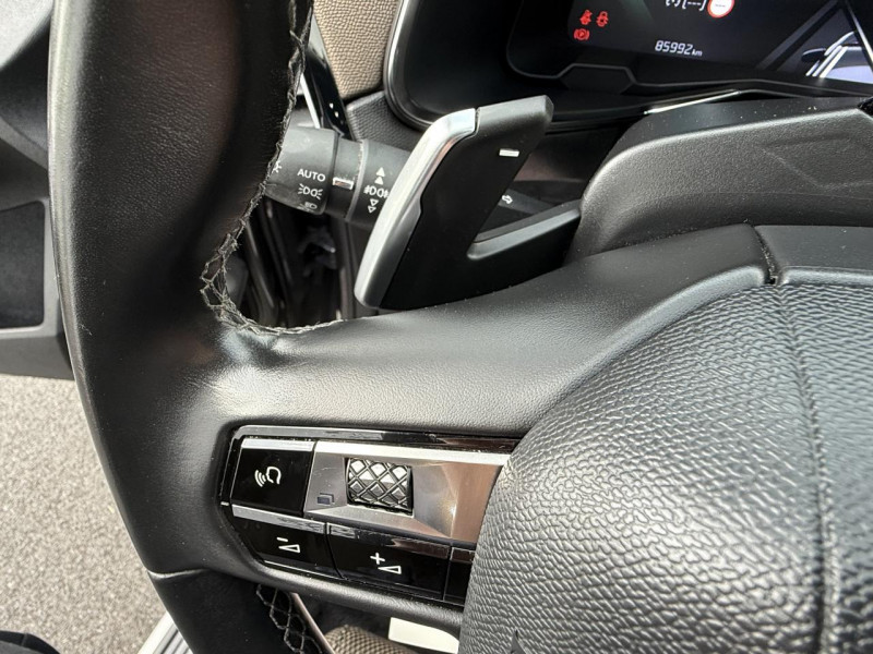 Photo 24 de l'offre de DS DS 7 CROSSBACK DS7 CROSSBACK E-TENSE - 300 - 4X4  SO CHIC GPS   CAMERA AR   CARPLAY à 22990€ chez Triplo auto