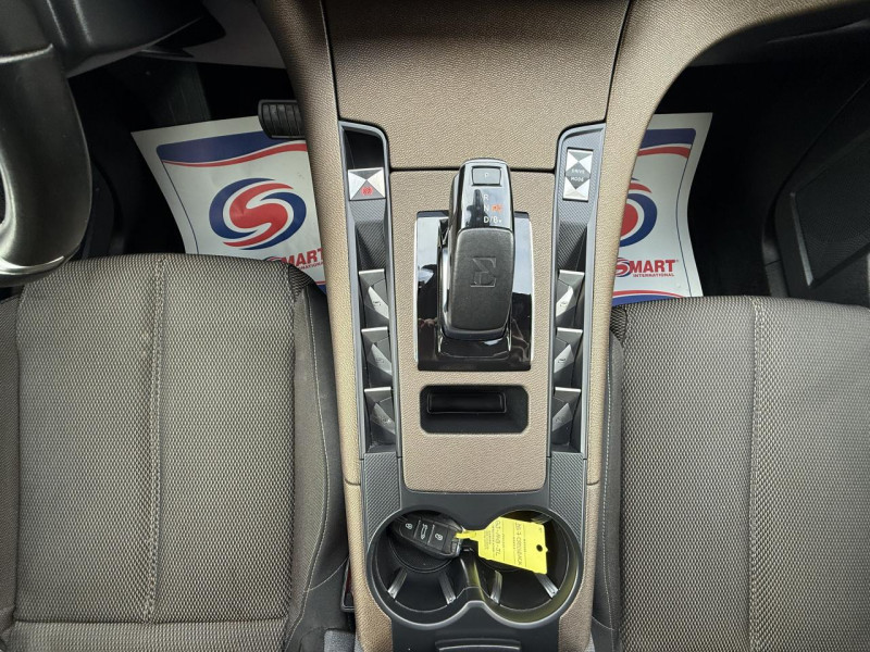 Photo 22 de l'offre de DS DS 7 CROSSBACK DS7 CROSSBACK E-TENSE - 300 - 4X4  SO CHIC GPS   CAMERA AR   CARPLAY à 22990€ chez Triplo auto