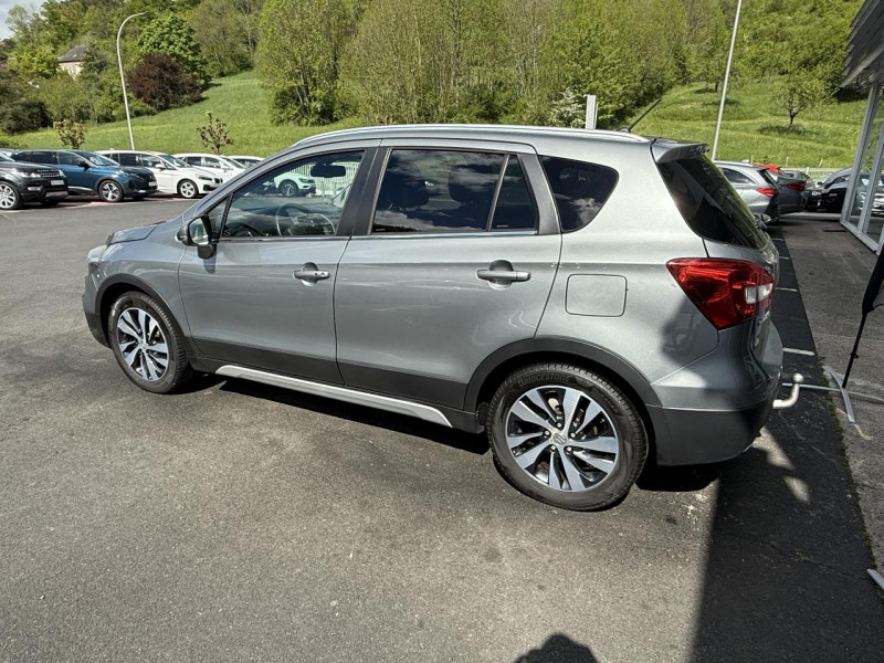 Photo 5 de l'offre de SUZUKI SX4 S-CROSS S-CROSS 1.4 BOOSTERJET ALLGRIP - BVA S-CROSS STYLE GPS   CAMERA AR   TOIT OUVRANT à 12990€ chez Triplo auto