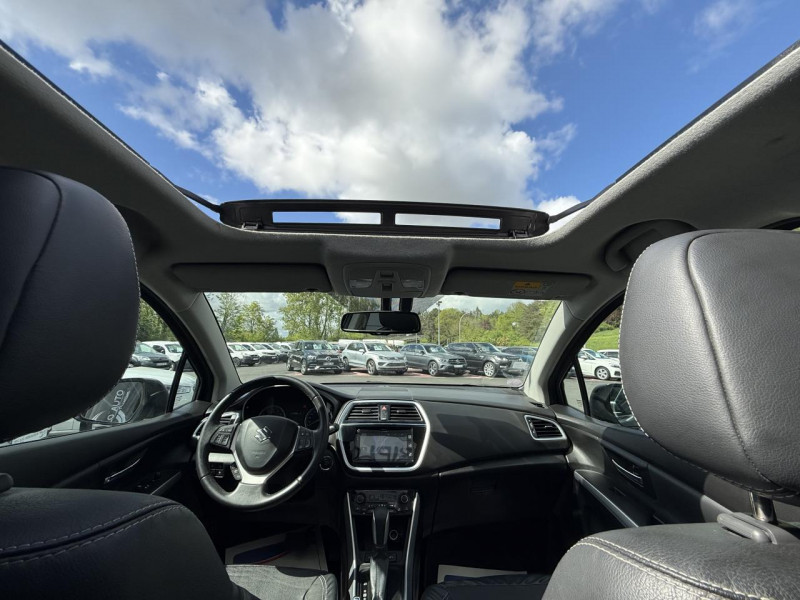 Photo 15 de l'offre de SUZUKI SX4 S-CROSS S-CROSS 1.4 BOOSTERJET ALLGRIP - BVA S-CROSS STYLE GPS   CAMERA AR   TOIT OUVRANT à 12990€ chez Triplo auto