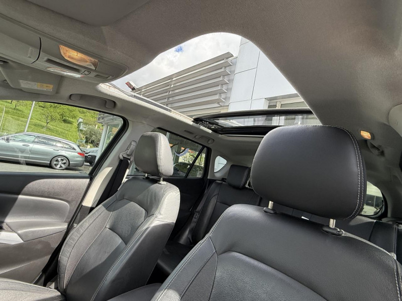 Photo 29 de l'offre de SUZUKI SX4 S-CROSS S-CROSS 1.4 BOOSTERJET ALLGRIP - BVA S-CROSS STYLE GPS   CAMERA AR   TOIT OUVRANT à 12990€ chez Triplo auto