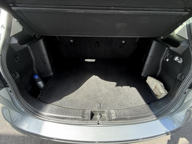 Photo 11 de l'offre de SUZUKI SX4 S-CROSS S-CROSS 1.4 BOOSTERJET ALLGRIP - BVA S-CROSS STYLE GPS   CAMERA AR   TOIT OUVRANT à 12990€ chez Triplo auto