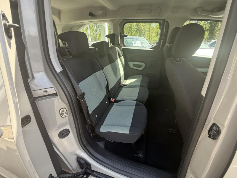 Photo 13 de l'offre de CITROEN BERLINGO 1.5 BLUEHDI - 100 7PL  XL LIVE   RADAR AR   CLIM à 19490€ chez Triplo auto