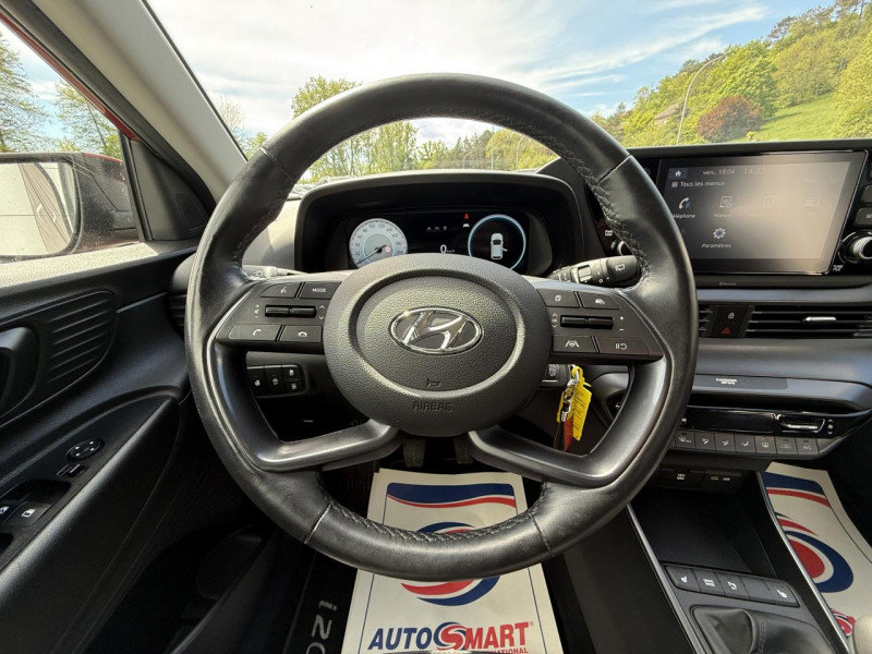 Photo 17 de l'offre de HYUNDAI I20  1.0 T-GDI HYBRID 48 V - 100 INTUITIVE CARPLAY   CAMERA AR   CLIM à 15990€ chez Triplo auto