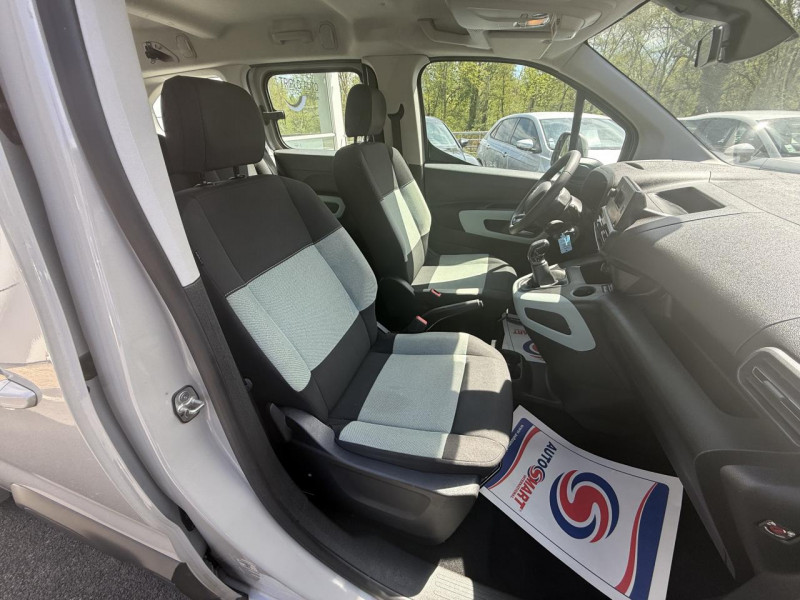 Photo 14 de l'offre de CITROEN BERLINGO 1.5 BLUEHDI - 100 7PL  XL LIVE   RADAR AR   CLIM à 19490€ chez Triplo auto