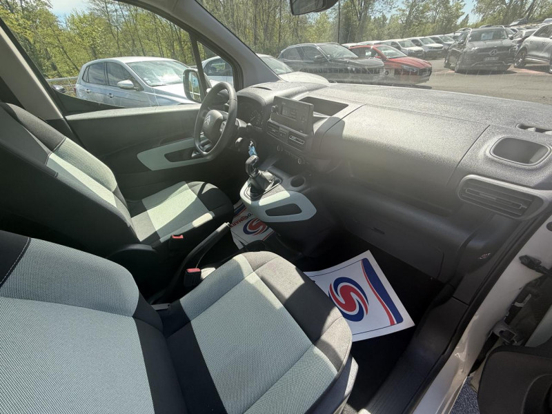 Photo 15 de l'offre de CITROEN BERLINGO 1.5 BLUEHDI - 100 7PL  XL LIVE   RADAR AR   CLIM à 19490€ chez Triplo auto