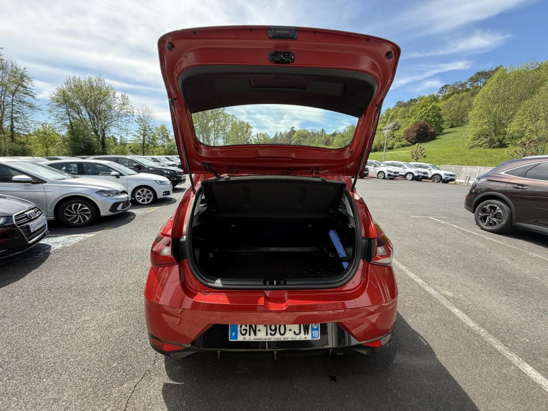 Photo 30 de l'offre de HYUNDAI I20  1.0 T-GDI HYBRID 48 V - 100 INTUITIVE CARPLAY   CAMERA AR   CLIM à 15990€ chez Triplo auto