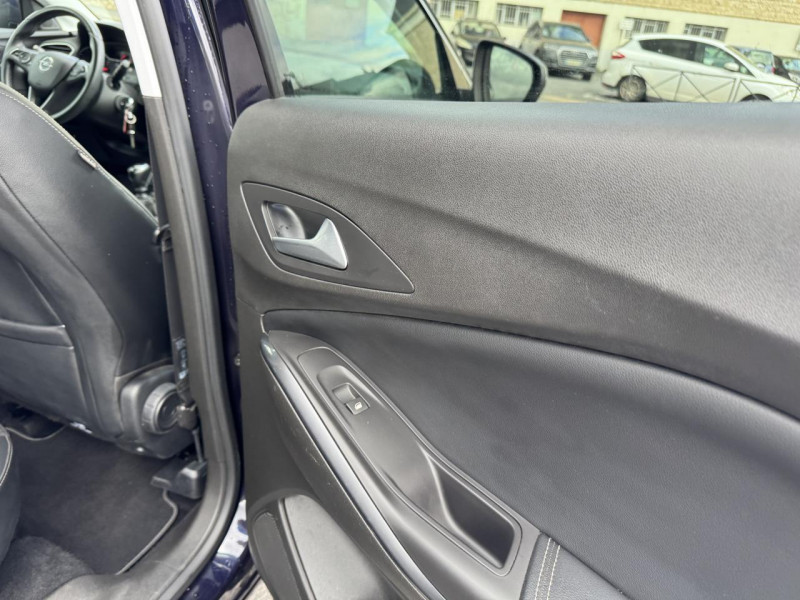 Photo 13 de l'offre de OPEL GRANDLAND X 1.2 TURBO - 130 S&S DESIGN LINE GPS   CAMERA AR à 14990€ chez Triplo auto