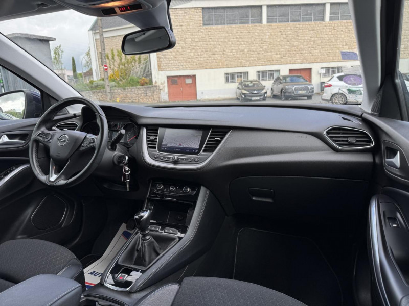 Photo 14 de l'offre de OPEL GRANDLAND X 1.2 TURBO - 130 S&S DESIGN LINE GPS   CAMERA AR à 14990€ chez Triplo auto