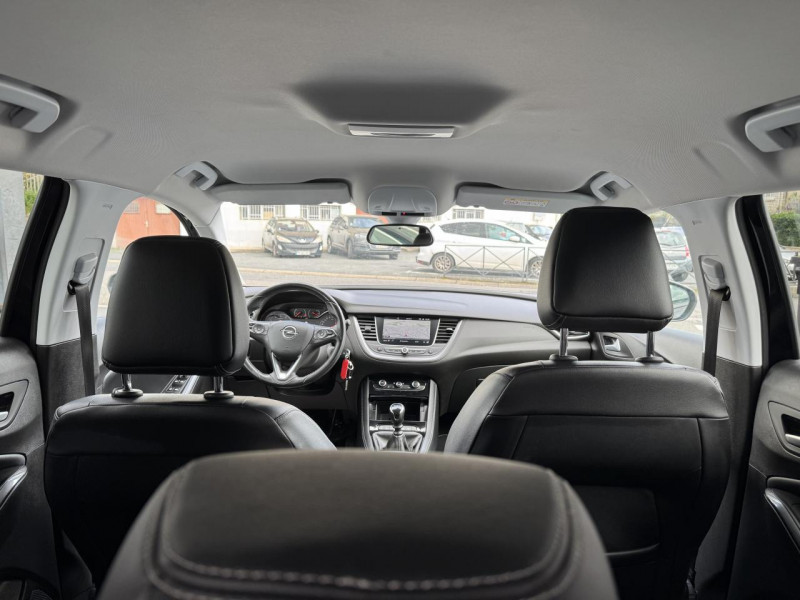 Photo 11 de l'offre de OPEL GRANDLAND X 1.2 TURBO - 130 S&S DESIGN LINE GPS   CAMERA AR à 14990€ chez Triplo auto
