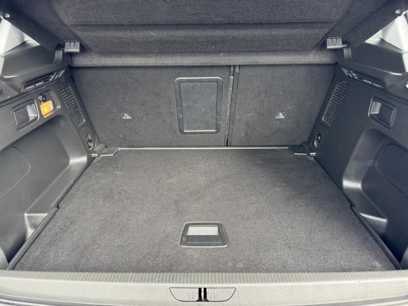 Photo 10 de l'offre de OPEL GRANDLAND X 1.2 TURBO - 130 S&S DESIGN LINE GPS   CAMERA AR à 14990€ chez Triplo auto