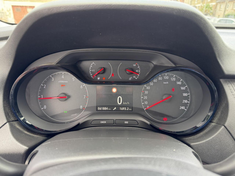 Photo 30 de l'offre de OPEL GRANDLAND X 1.2 TURBO - 130 S&S DESIGN LINE GPS   CAMERA AR à 14990€ chez Triplo auto