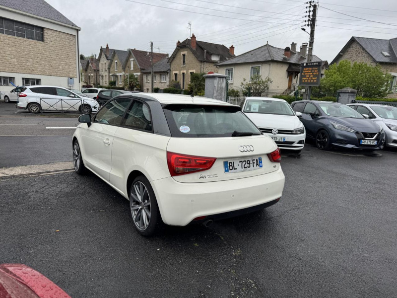 Photo 3 de l'offre de AUDI A1 1.6 TDI DPF 105 - S&S AMBITION CLIM   RADAR AR à 7490€ chez Triplo auto