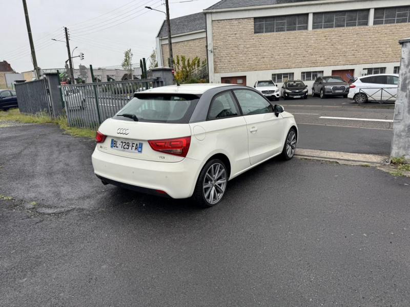 Photo 5 de l'offre de AUDI A1 1.6 TDI DPF 105 - S&S AMBITION CLIM   RADAR AR à 7490€ chez Triplo auto