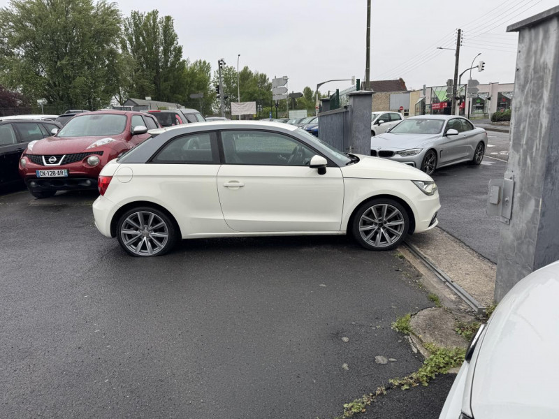 Photo 6 de l'offre de AUDI A1 1.6 TDI DPF 105 - S&S AMBITION CLIM   RADAR AR à 7490€ chez Triplo auto