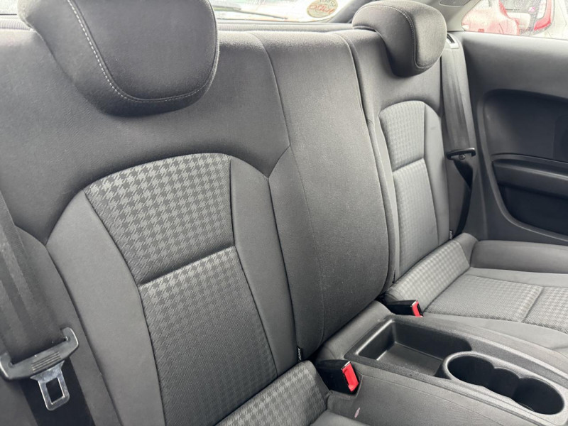 Photo 16 de l'offre de AUDI A1 1.6 TDI DPF 105 - S&S AMBITION CLIM   RADAR AR à 7490€ chez Triplo auto