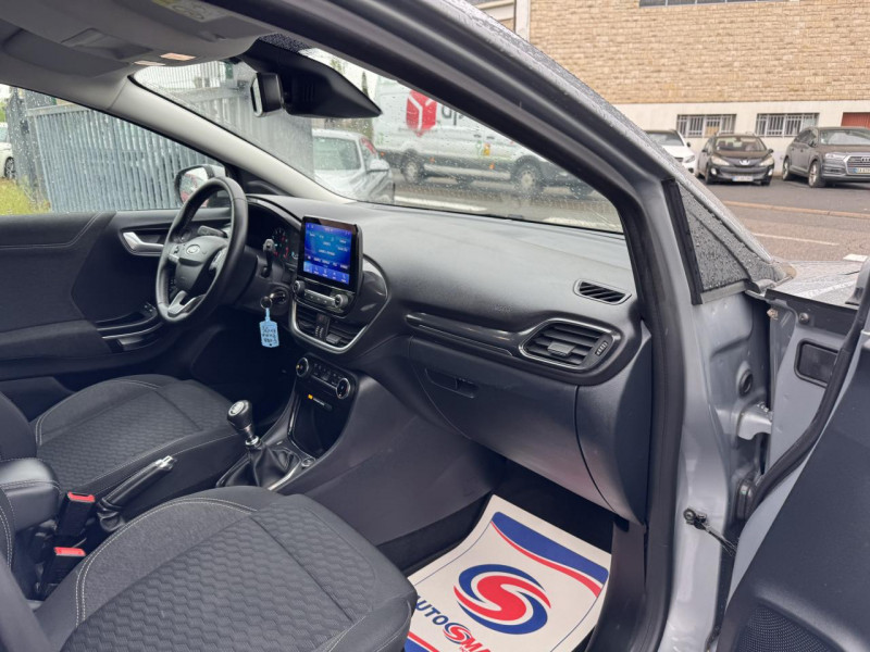Photo 19 de l'offre de FORD PUMA 1.0 ECOBOOST MHEV - 125 S&S TITANIUM GPS   RADAR AR   ATTELAGE à 15990€ chez Triplo auto