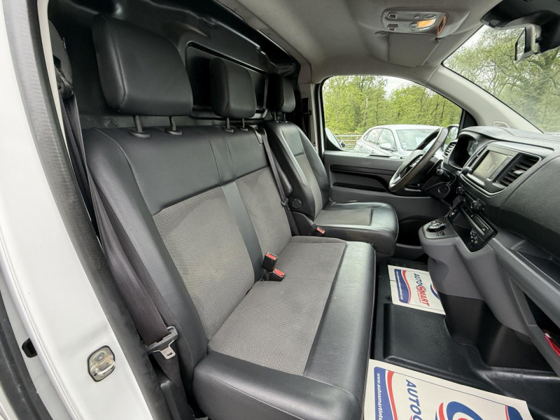 Photo 13 de l'offre de CITROEN JUMPY XS 2.0 BLUEHDI - 180 BVA - TVA RECUPERABLE   GPS   CAMERA AR   ATTELAGE   CARPLAY à 23990€ chez Triplo auto