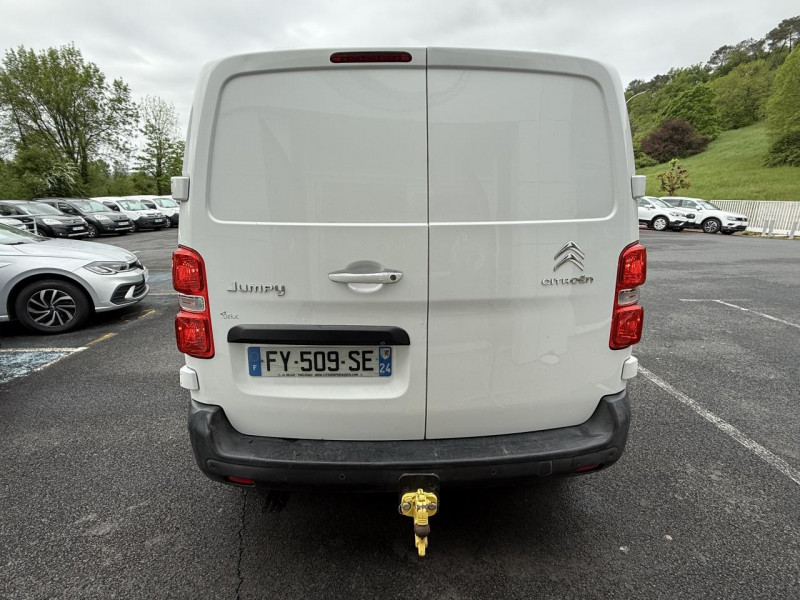 Photo 6 de l'offre de CITROEN JUMPY XS 2.0 BLUEHDI - 180 BVA - TVA RECUPERABLE   GPS   CAMERA AR   ATTELAGE   CARPLAY à 23990€ chez Triplo auto