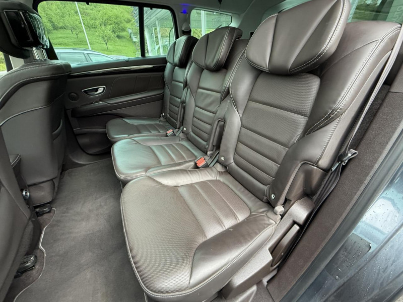 Photo 11 de l'offre de RENAULT ESPACE 1.6 ENERGY DCI - 160 BVA - INITIALE PARIS - ATTELAGE   GPS   TOIT OUVRANT   CAMERA AR à 18990€ chez Triplo auto