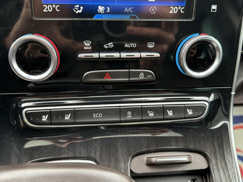 Photo 23 de l'offre de RENAULT ESPACE 1.6 ENERGY DCI - 160 BVA - INITIALE PARIS - ATTELAGE   GPS   TOIT OUVRANT   CAMERA AR à 18990€ chez Triplo auto