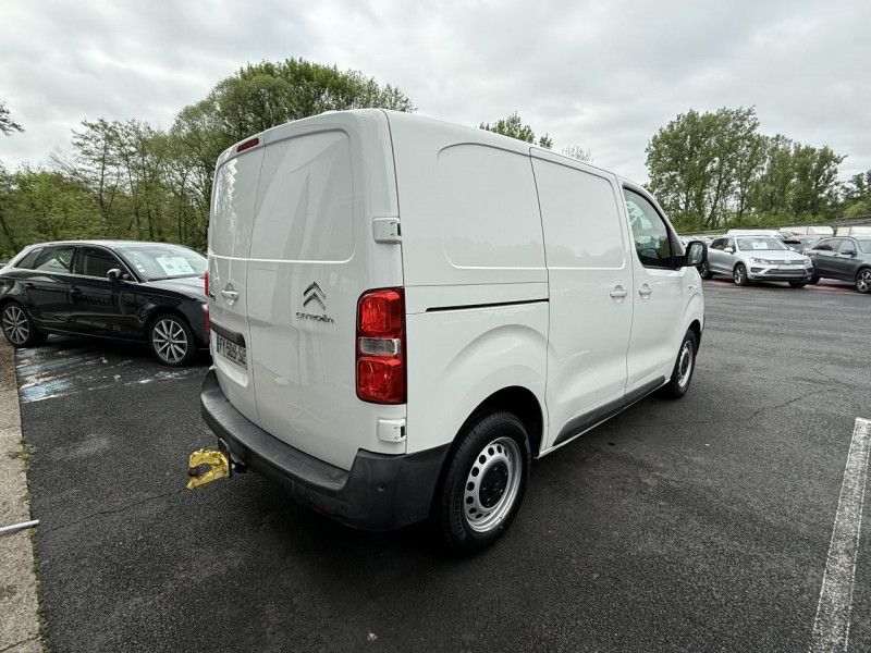 Photo 7 de l'offre de CITROEN JUMPY XS 2.0 BLUEHDI - 180 BVA - TVA RECUPERABLE   GPS   CAMERA AR   ATTELAGE   CARPLAY à 23990€ chez Triplo auto
