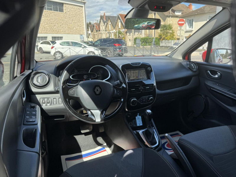 Photo 20 de l'offre de RENAULT CLIO 1.2 TCE - 120 BVA INTENS GPS   CLIM   RADAR AR à 9990€ chez Triplo auto