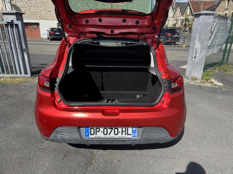 Photo 9 de l'offre de RENAULT CLIO 1.2 TCE - 120 BVA INTENS GPS   CLIM   RADAR AR à 9990€ chez Triplo auto
