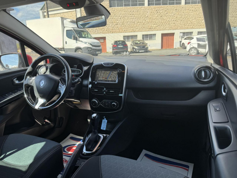 Photo 14 de l'offre de RENAULT CLIO 1.2 TCE - 120 BVA INTENS GPS   CLIM   RADAR AR à 9990€ chez Triplo auto