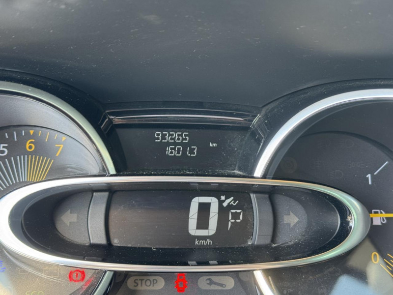 Photo 32 de l'offre de RENAULT CLIO 1.2 TCE - 120 BVA INTENS GPS   CLIM   RADAR AR à 9990€ chez Triplo auto