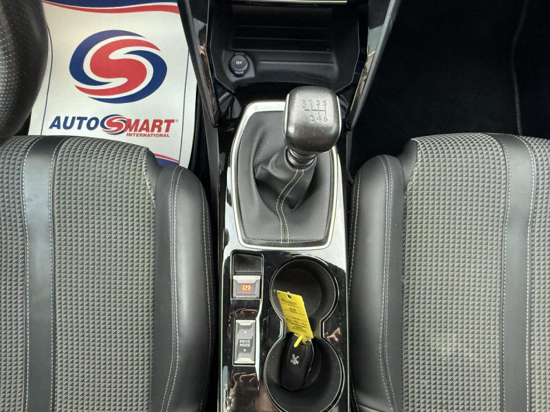 Photo 22 de l'offre de PEUGEOT 208  1.5 BLUEHDI S&S - 100  GT LINE GPS   CAMERA AR   CARPLAY à 17990€ chez Triplo auto