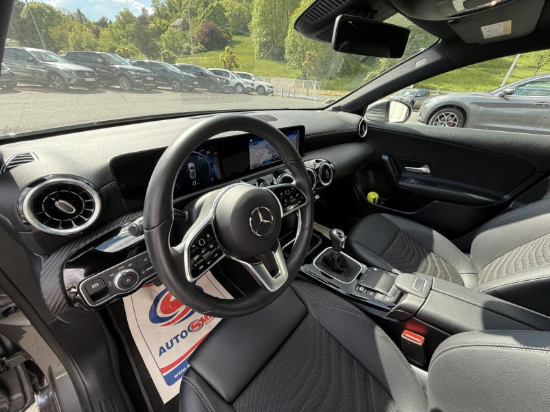Photo 10 de l'offre de MERCEDES-BENZ CLASSE A A 160  BERLINE 5P - BM 177 BUSINESS LINE GPS   CAMERA AR   CARPLAY à 23990€ chez Triplo auto