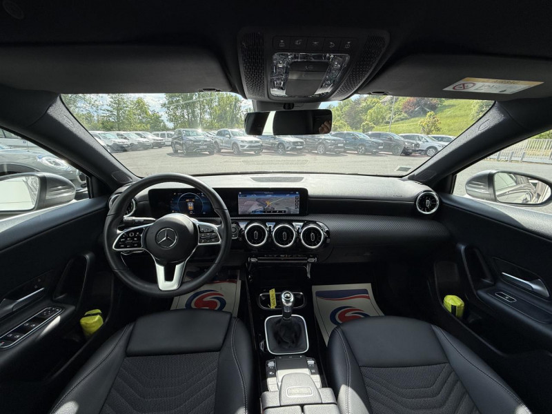 Photo 16 de l'offre de MERCEDES-BENZ CLASSE A A 160  BERLINE 5P - BM 177 BUSINESS LINE GPS   CAMERA AR   CARPLAY à 23990€ chez Triplo auto