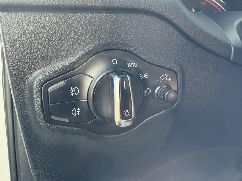 Photo 27 de l'offre de AUDI Q5 QUATTRO 2.0 TDI DPF - 177 - BV S-TRONIC  AMBIENTE GPS   RADAR AR  à 18490€ chez Triplo auto