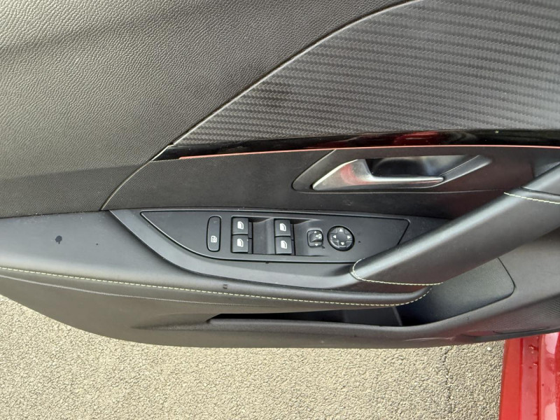 Photo 37 de l'offre de PEUGEOT 208  1.5 BLUEHDI S&S - 100  GT LINE GPS   CAMERA AR   CARPLAY à 17990€ chez Triplo auto